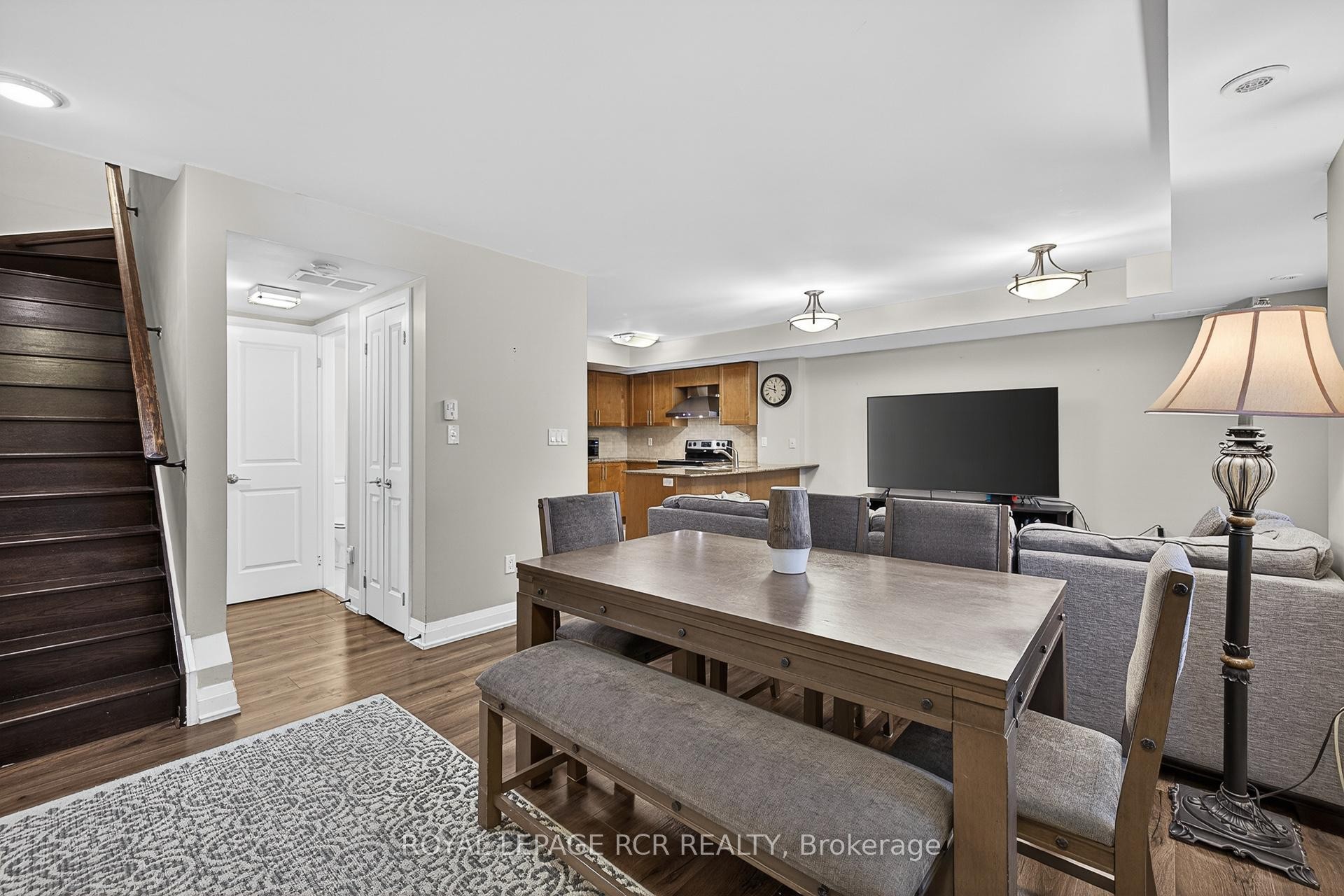 









326


John

Street, 138,
Markham,




ON
L3T 0B1

