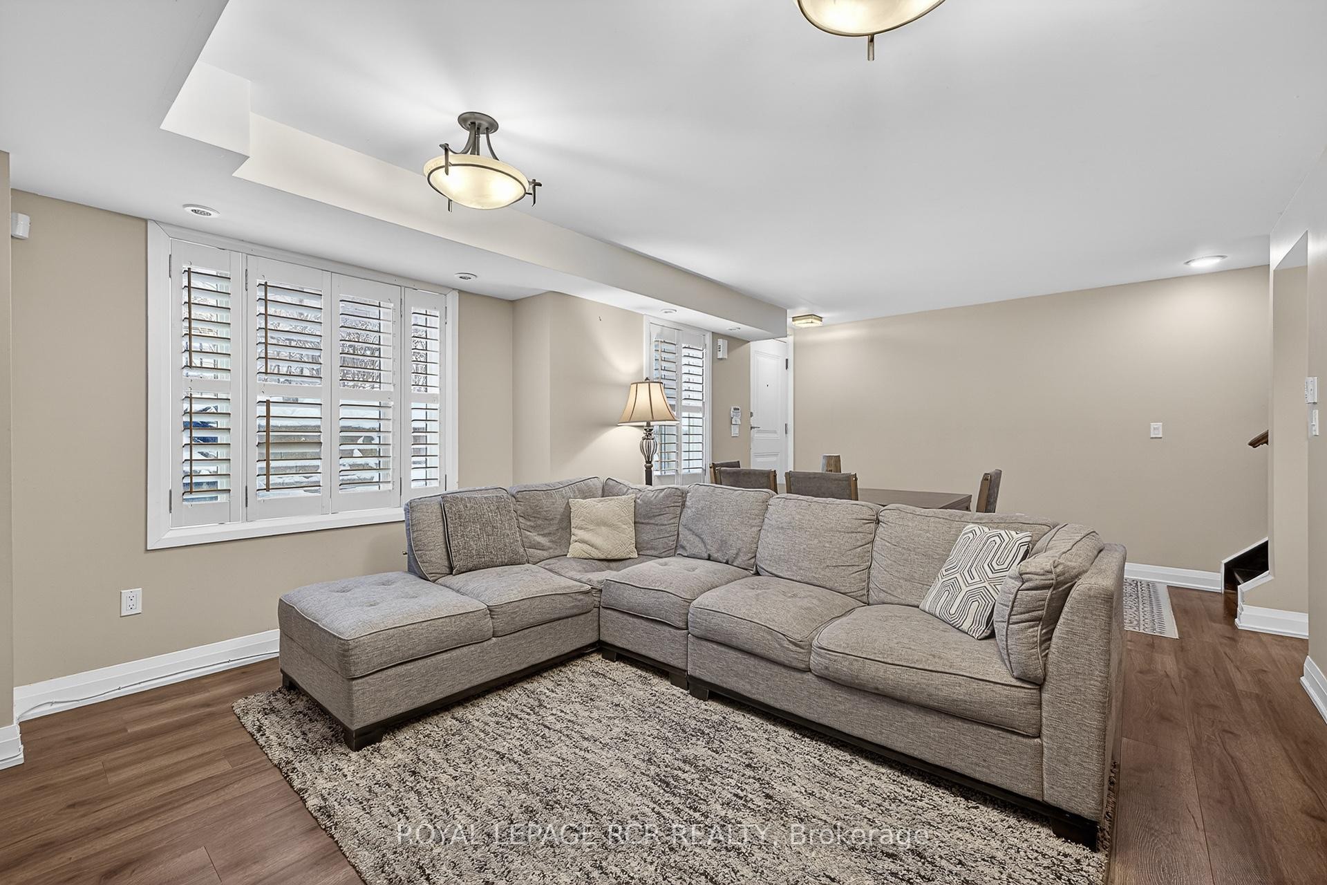 









326


John

Street, 138,
Markham,




ON
L3T 0B1

