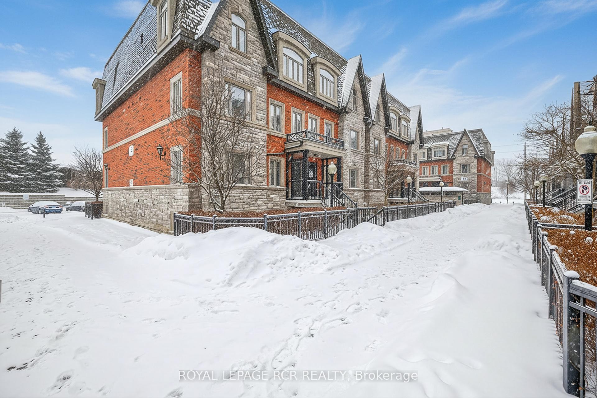 









326


John

Street, 138,
Markham,




ON
L3T 0B1

