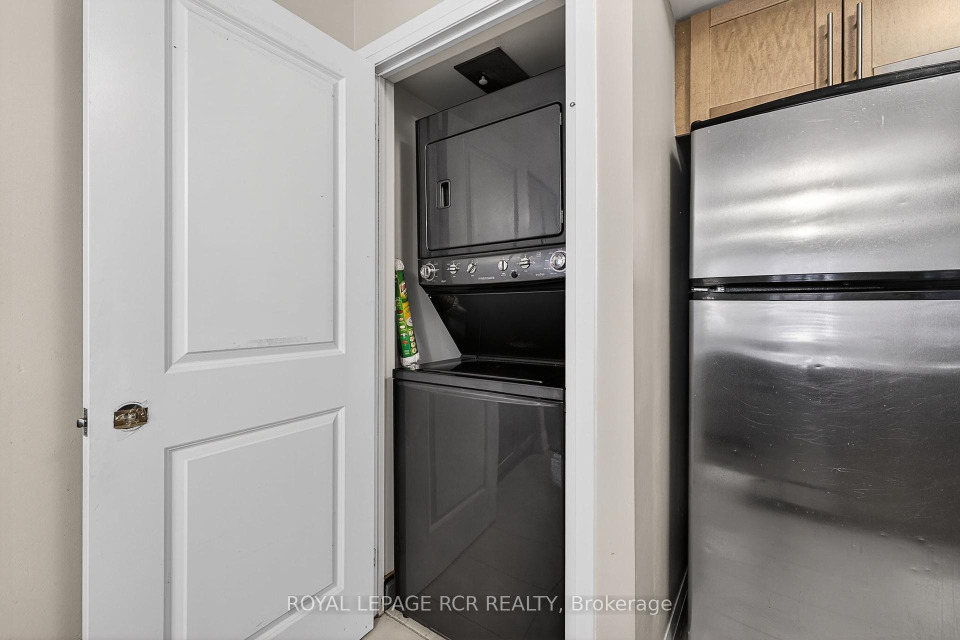 









326


John

Street, 138,
Markham,




ON
L3T 0B1

