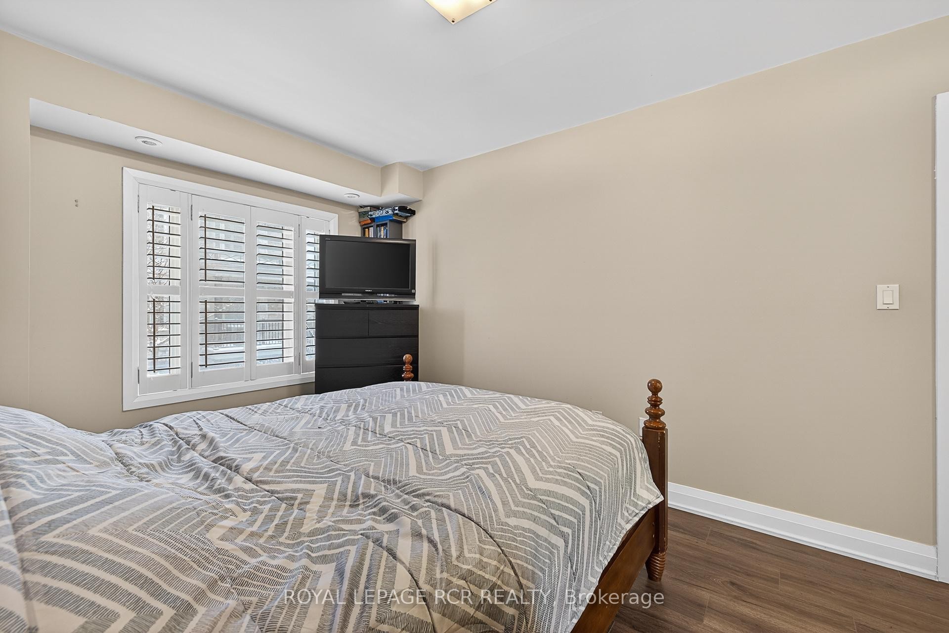 









326


John

Street, 138,
Markham,




ON
L3T 0B1

