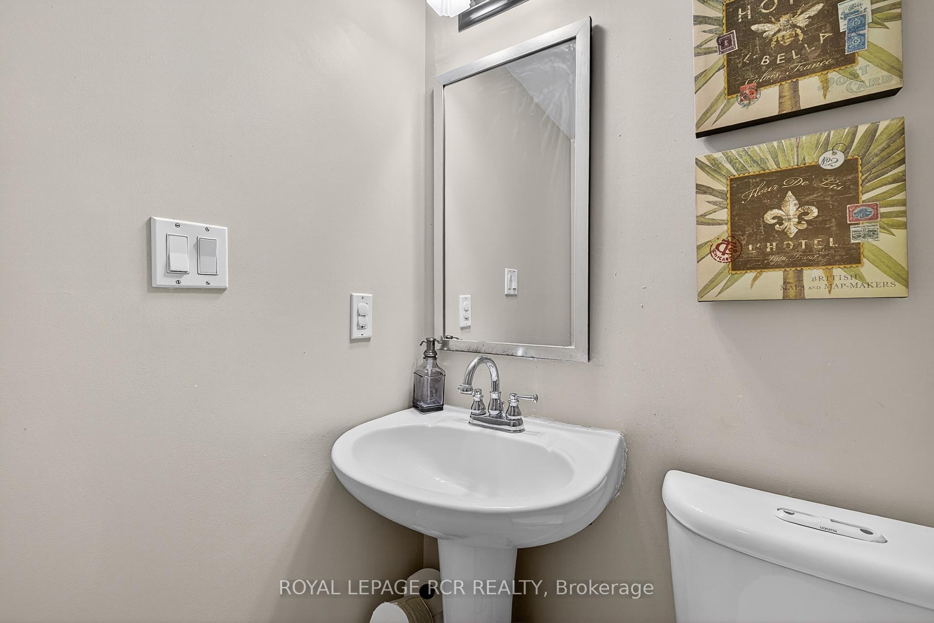 









326


John

Street, 138,
Markham,




ON
L3T 0B1

