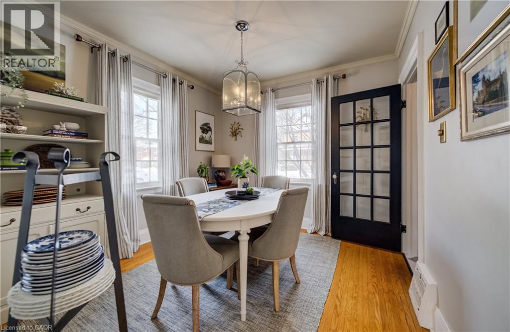 












8 LOWREY Avenue S

,
Cambridge,




Ontario
N1R4Z1

