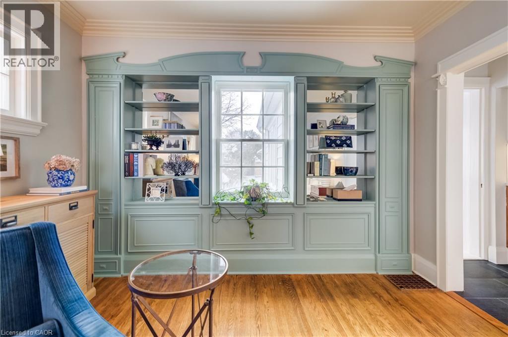 












8 LOWREY Avenue S

,
Cambridge,




Ontario
N1R4Z1

