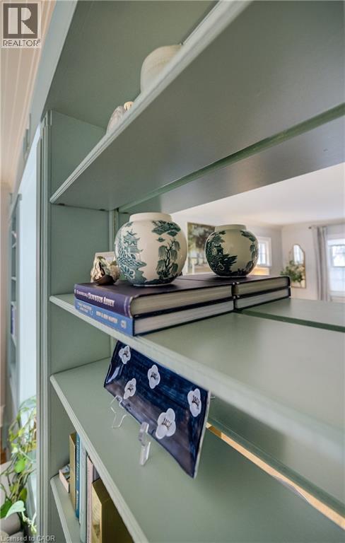 












8 LOWREY Avenue S

,
Cambridge,




Ontario
N1R4Z1

