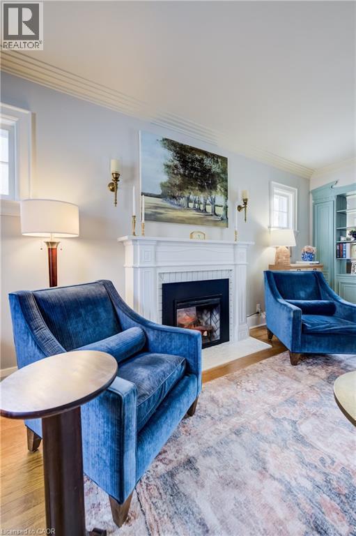 












8 LOWREY Avenue S

,
Cambridge,




Ontario
N1R4Z1

