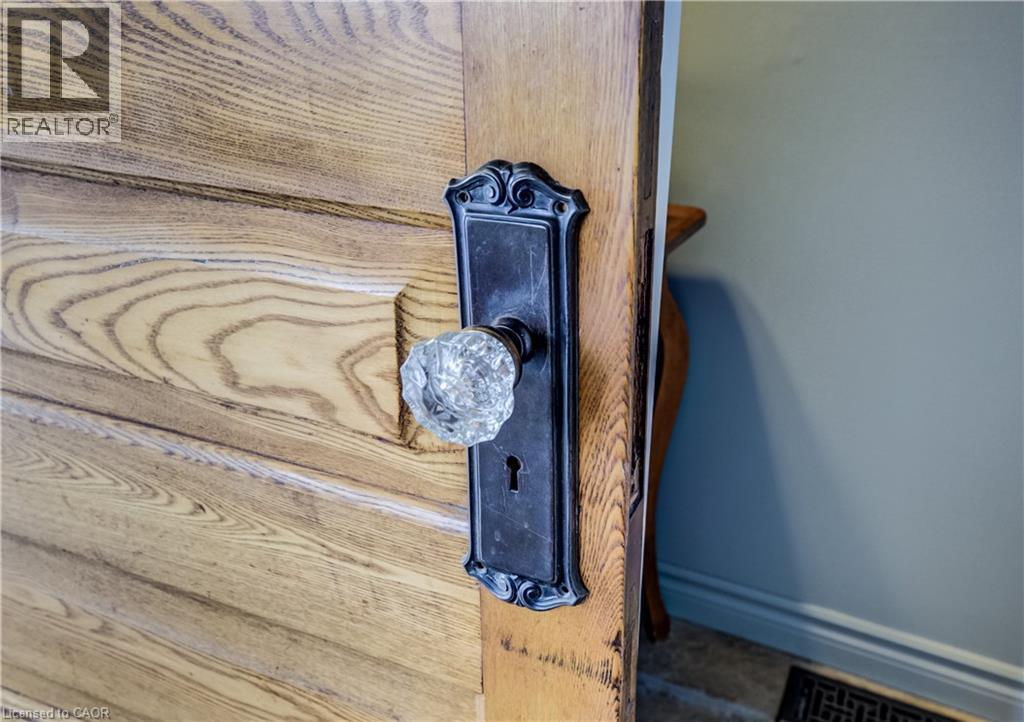 












8 LOWREY Avenue S

,
Cambridge,




Ontario
N1R4Z1

