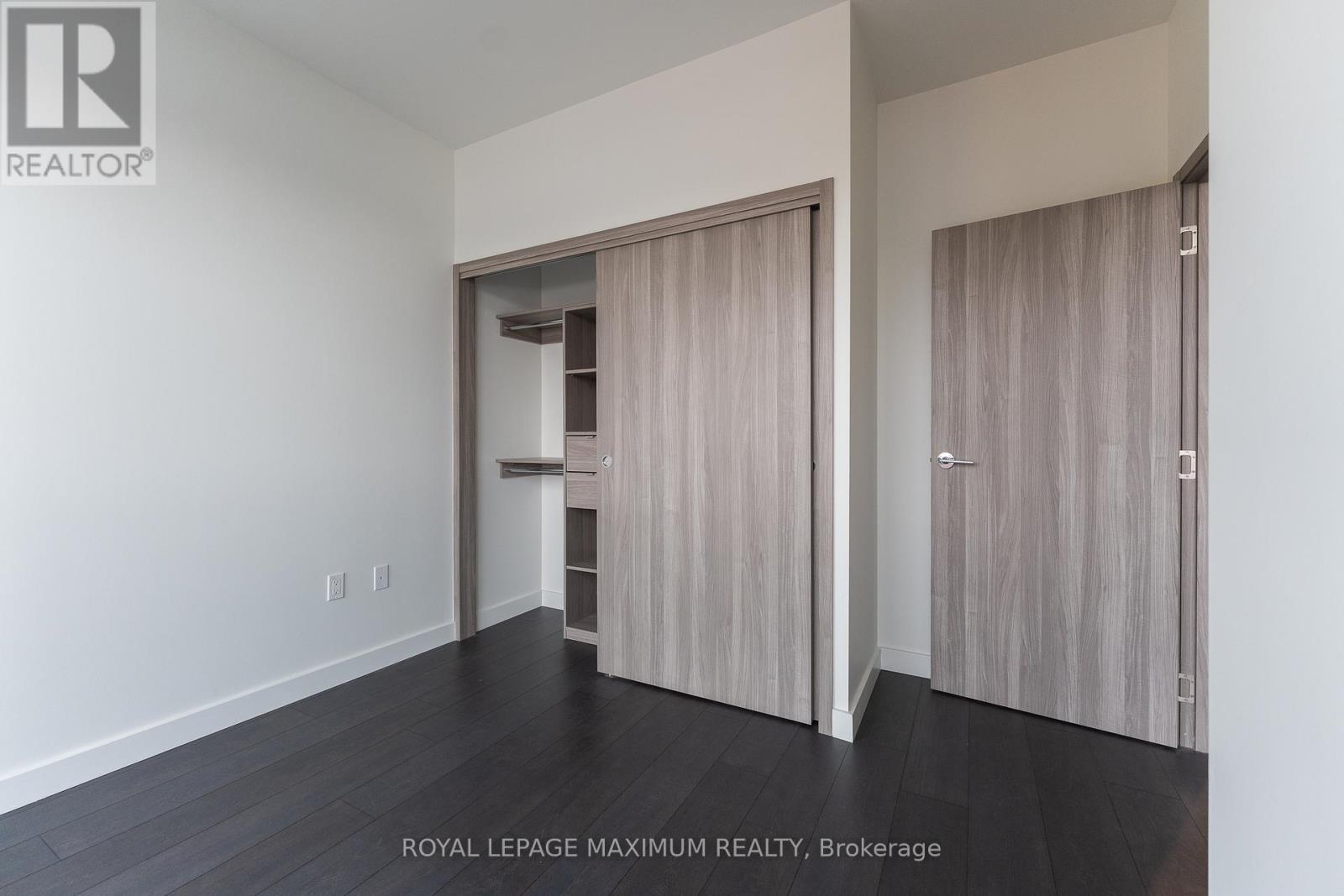 












502 - 95 MCMAHON DRIVE

,
Toronto,




Ontario
M2K0H1

