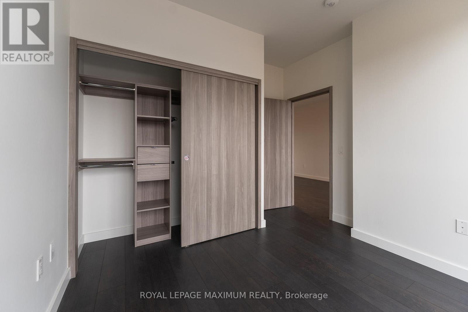 












502 - 95 MCMAHON DRIVE

,
Toronto,




Ontario
M2K0H1

