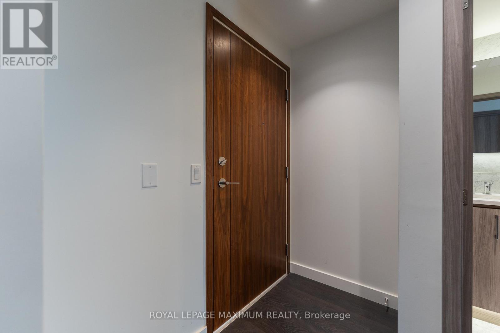 












502 - 95 MCMAHON DRIVE

,
Toronto,




Ontario
M2K0H1

