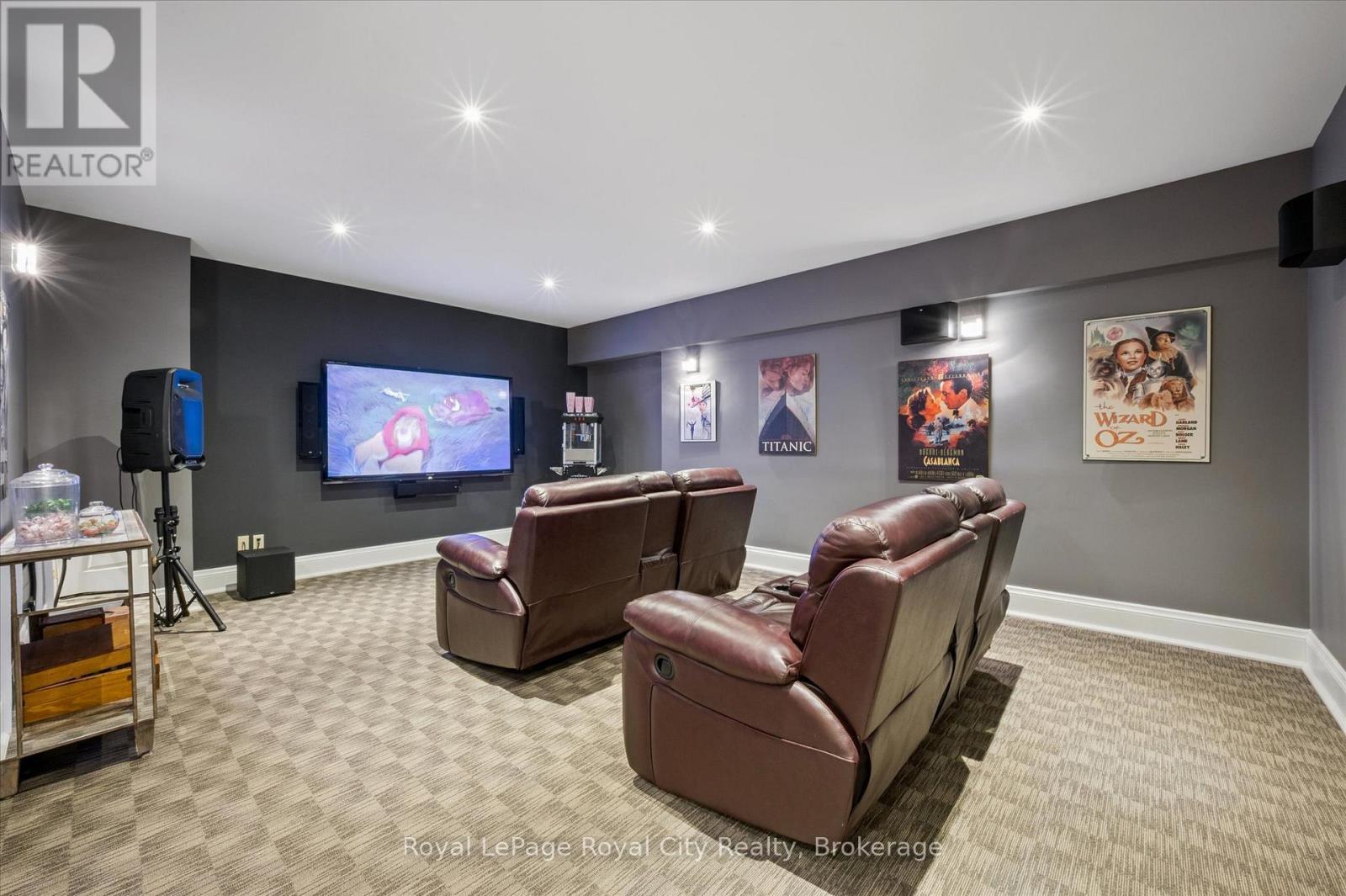 












63 METCALFE STREET

,
Guelph (St. George's),




Ontario
N1E4X7

