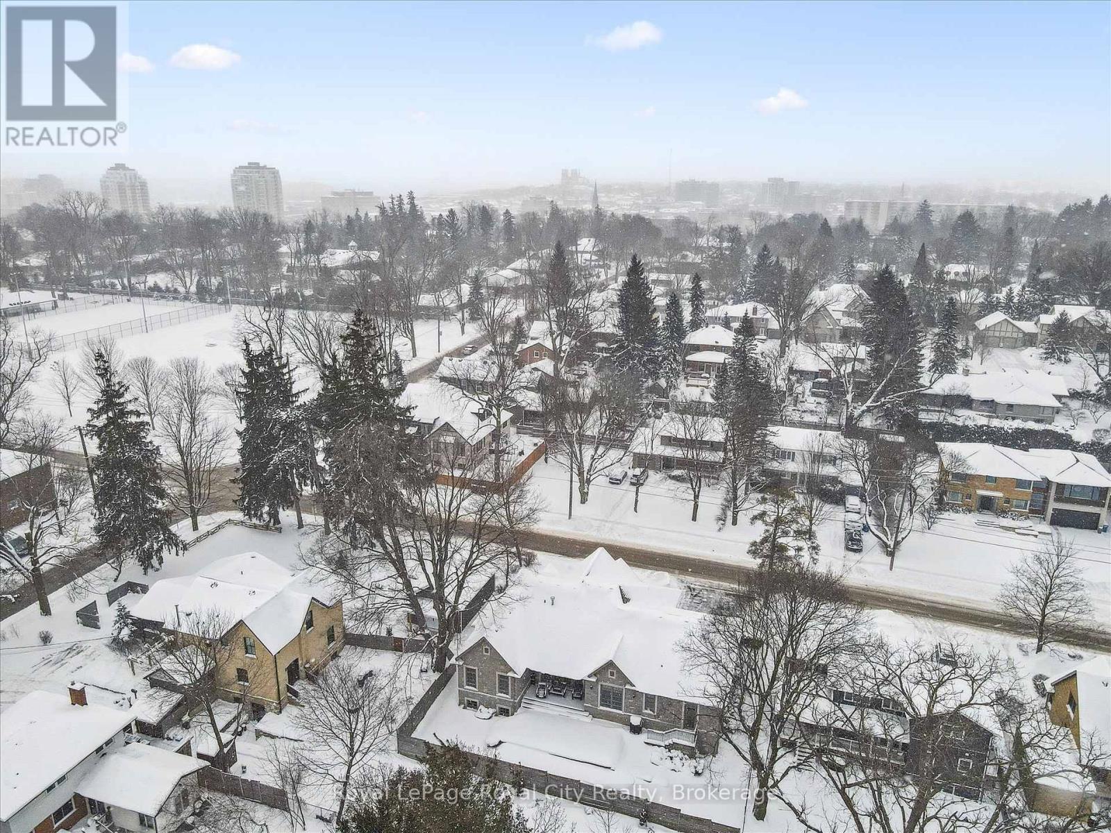 












63 METCALFE STREET

,
Guelph (St. George's),




Ontario
N1E4X7

