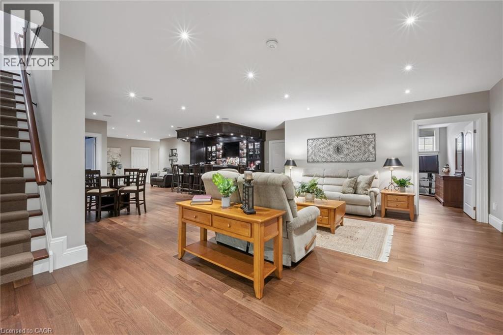 












63 METCALFE Street

,
Guelph,




Ontario
N1E4X7

