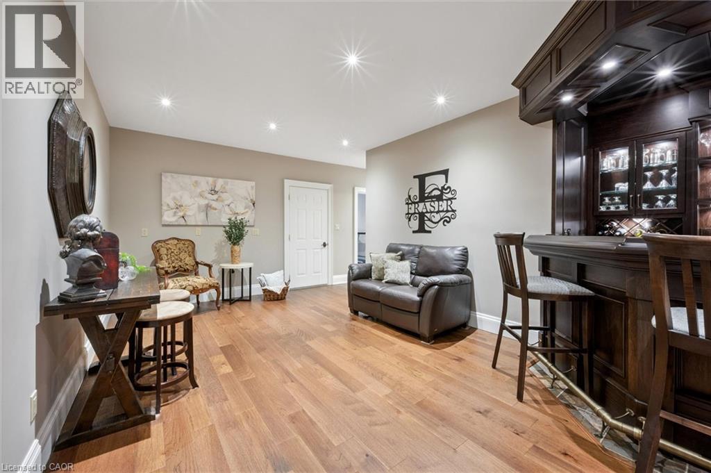 












63 METCALFE Street

,
Guelph,




Ontario
N1E4X7

