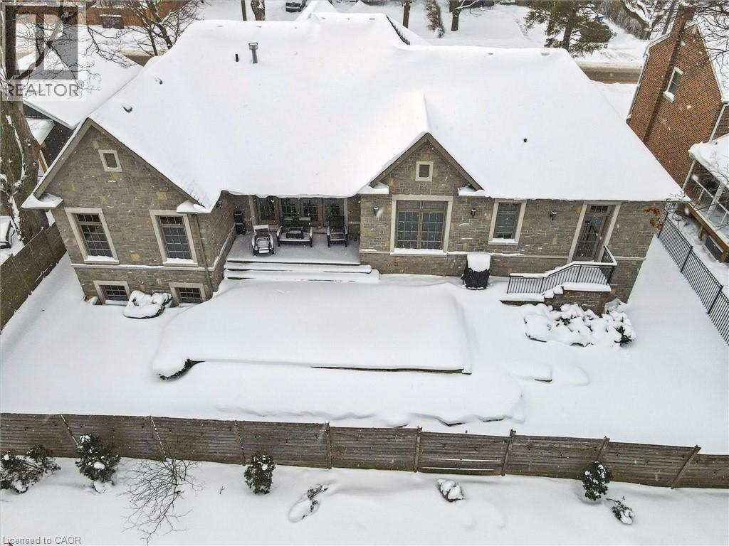 












63 METCALFE Street

,
Guelph,




Ontario
N1E4X7

