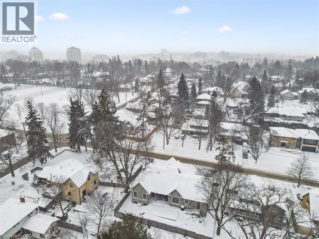 












63 METCALFE Street

,
Guelph,




Ontario
N1E4X7

