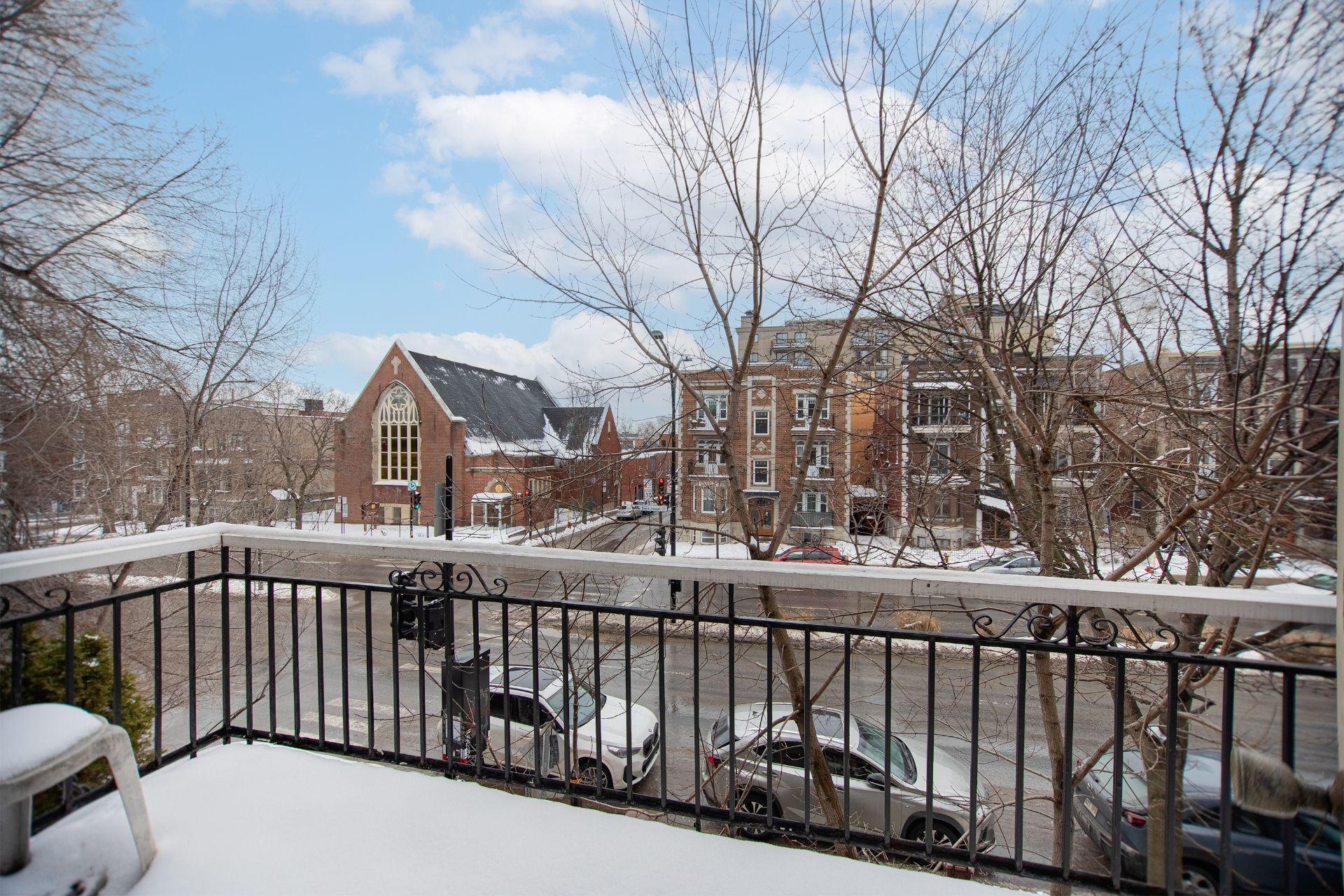 









519


Boul. St-Joseph E.

, 1,
Montréal (Le Plateau-Mont-Royal),




QC
H2J1K1

