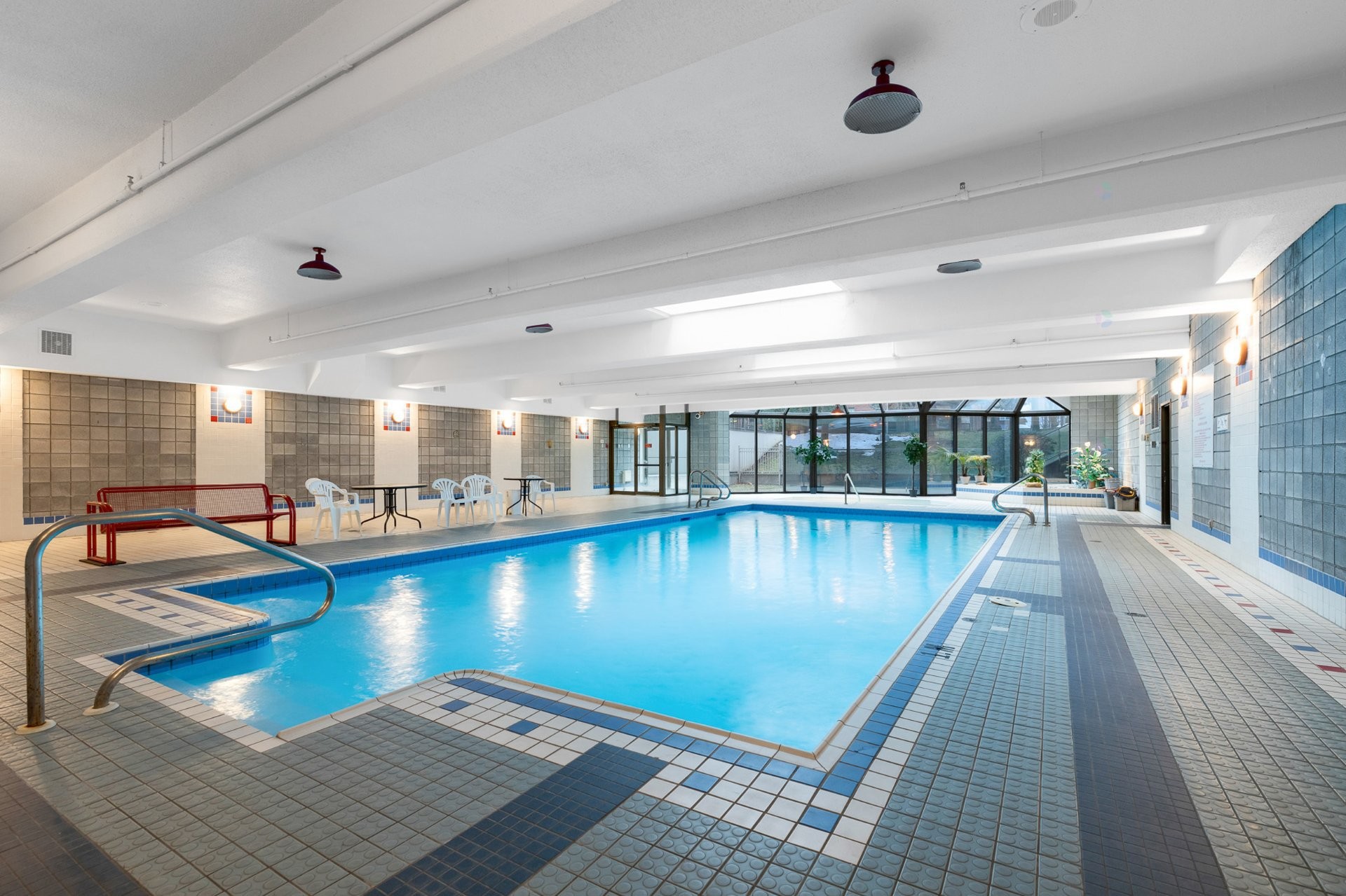 









6500


Ch. Mackle

, 305,
Côte-Saint-Luc,




QC
H4W3G7

