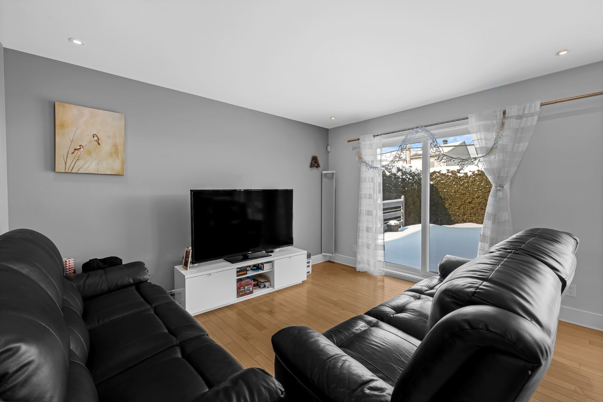 









3925


Rue Oslo

,
Brossard,




QC
J4Y2V5

