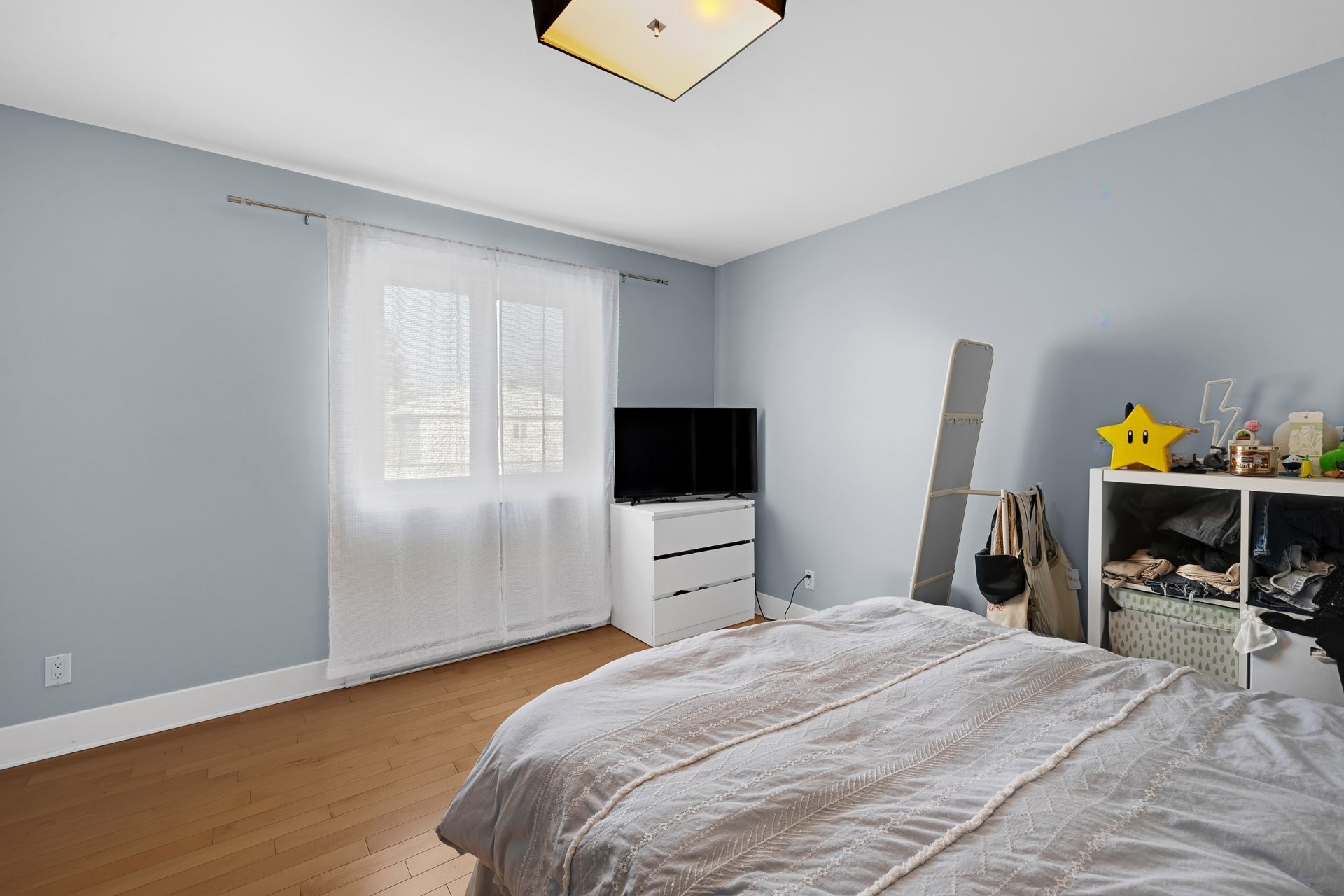 









3925


Rue Oslo

,
Brossard,




QC
J4Y2V5

