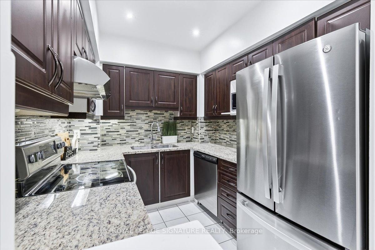 









735


New Westminster

Drive, 59,
Vaughan,




ON
L4J 7Y9

