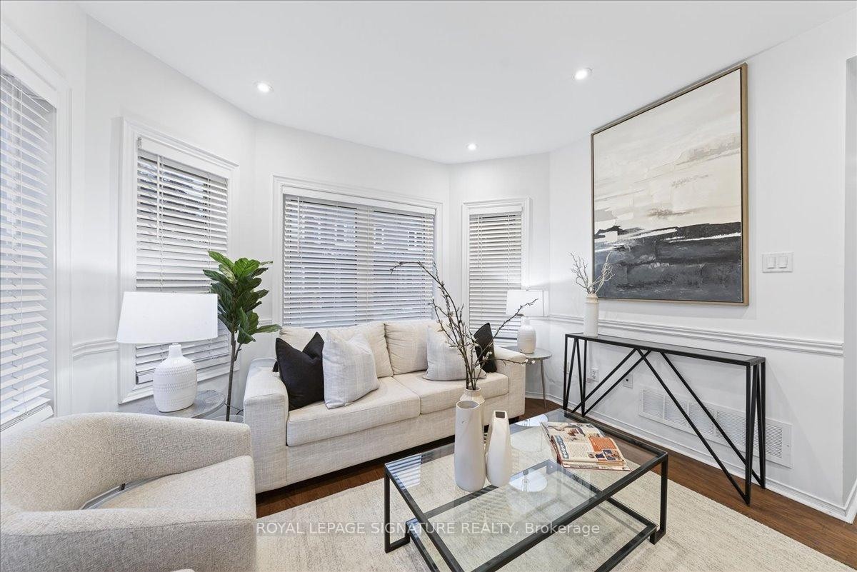 









735


New Westminster

Drive, 59,
Vaughan,




ON
L4J 7Y9

