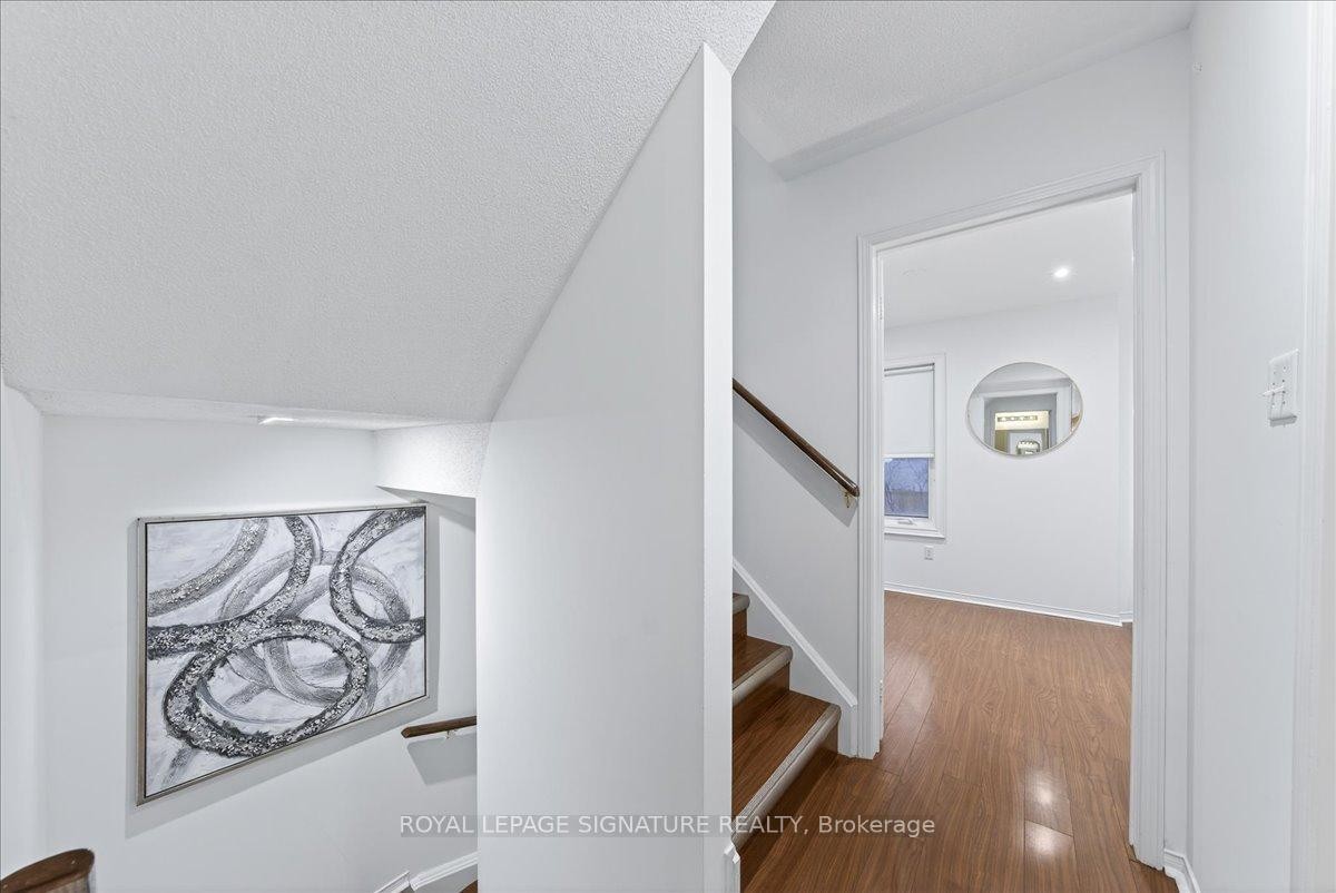 









735


New Westminster

Drive, 59,
Vaughan,




ON
L4J 7Y9

