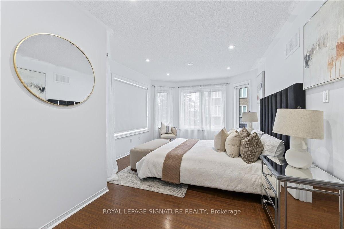 









735


New Westminster

Drive, 59,
Vaughan,




ON
L4J 7Y9

