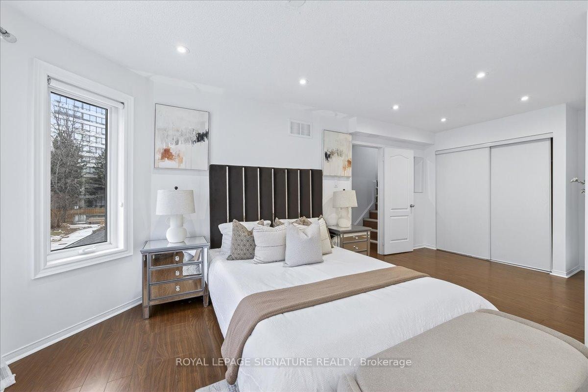 









735


New Westminster

Drive, 59,
Vaughan,




ON
L4J 7Y9

