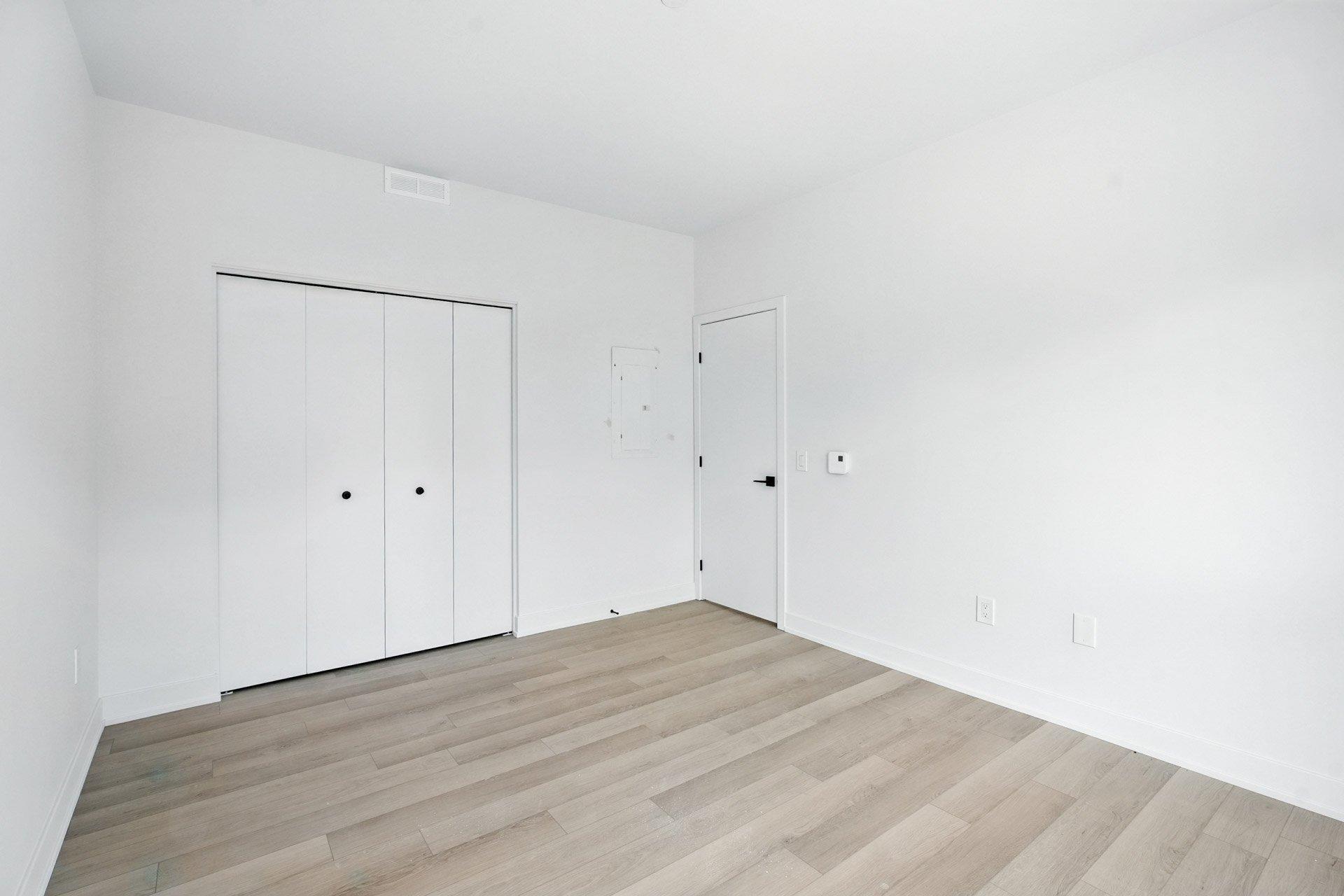 









312


Ch. Freeman

,
Gatineau (Hull),




QC
J8Z2B6

