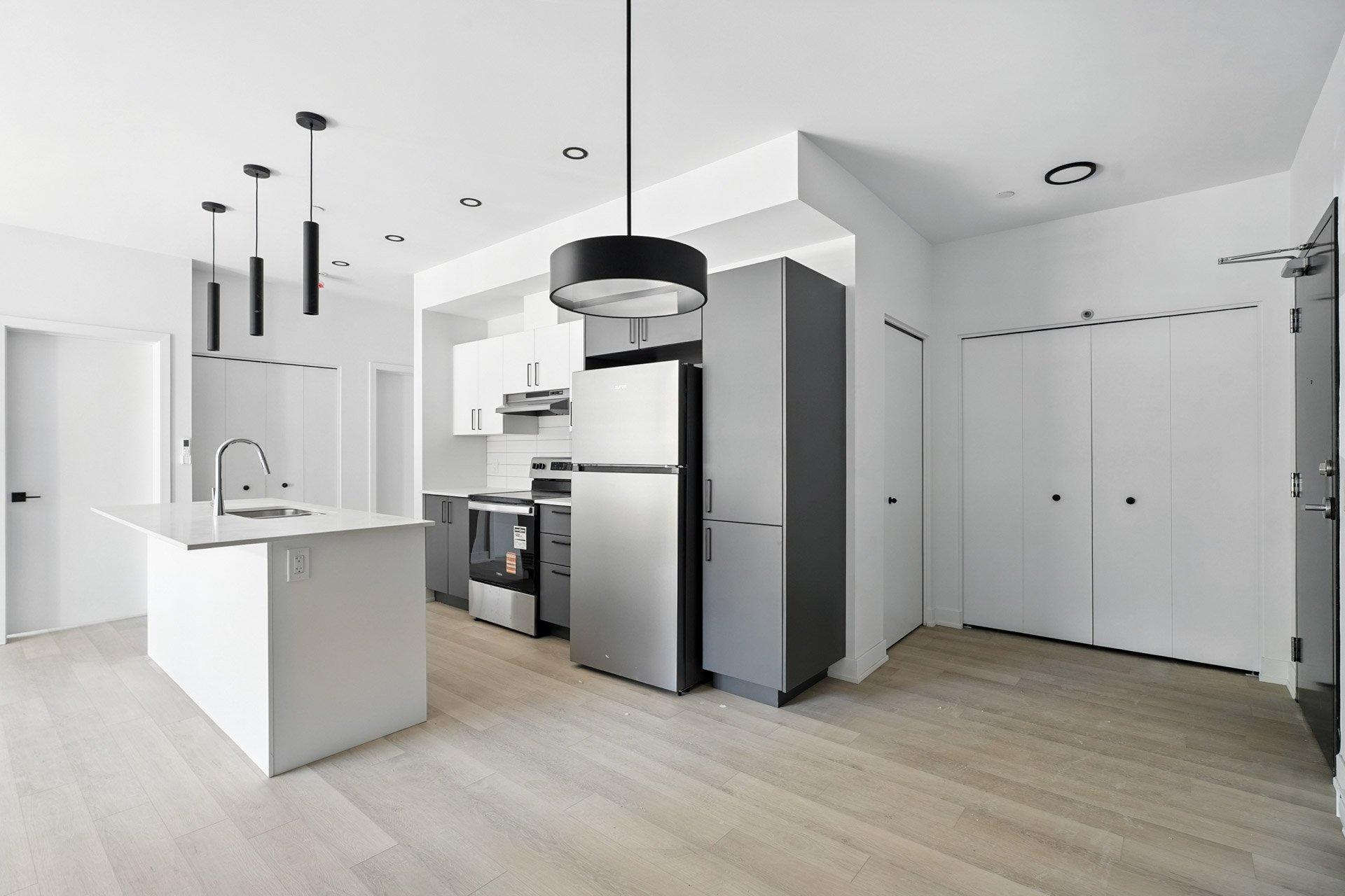 









312


Ch. Freeman

,
Gatineau (Hull),




QC
J8Z2B6

