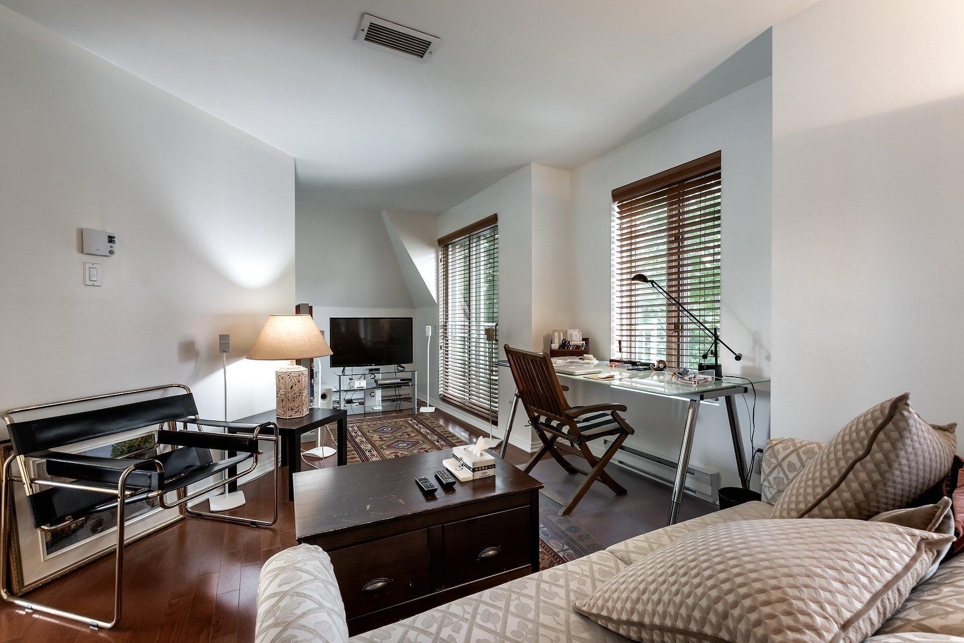 









1


Av. Sauriol

,
Laval (Laval-des-Rapides),




QC
H7N3A3

