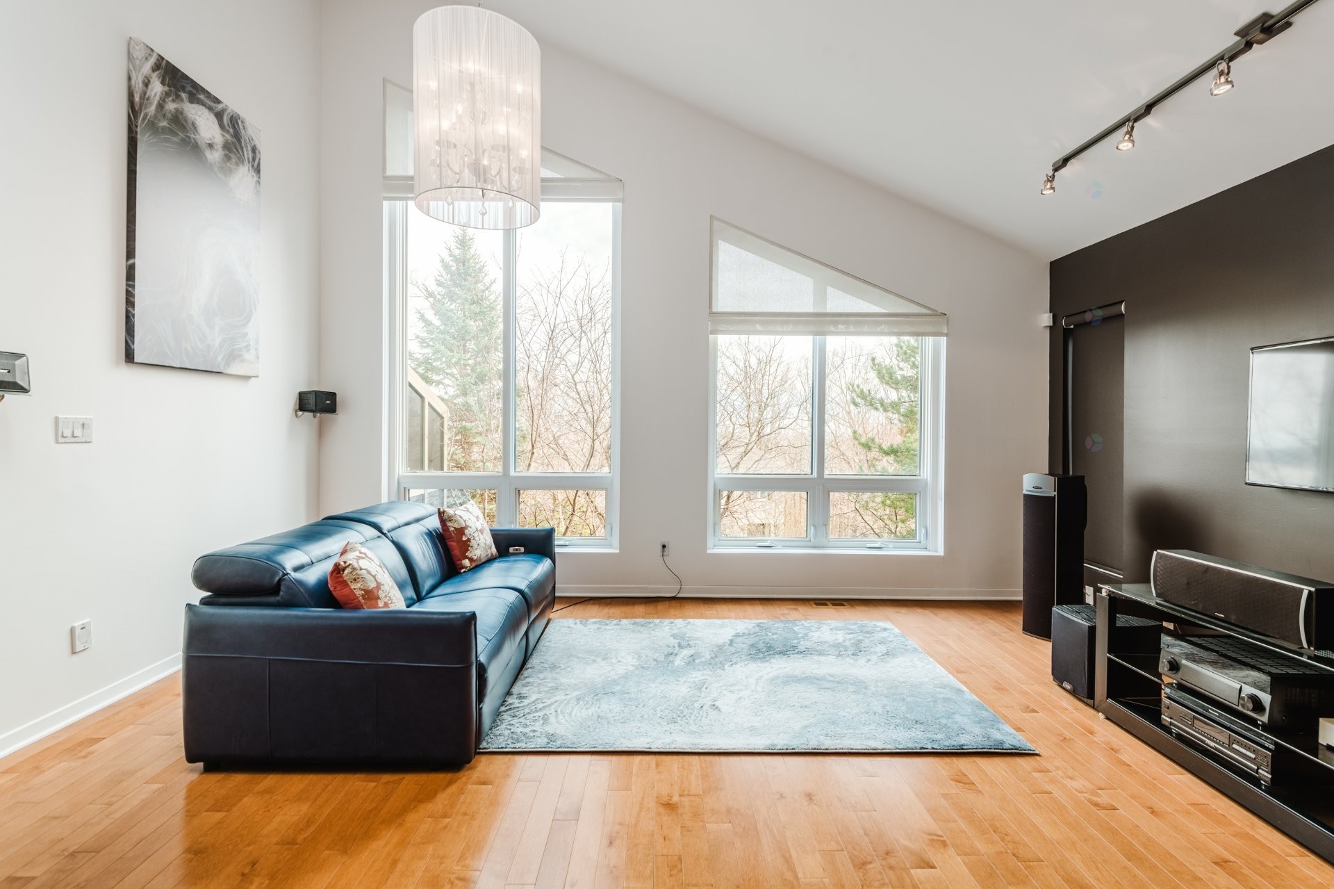 









1495


Rue des Alouettes

,
Saint-Bruno-de-Montarville,




QC
J3V6E4

