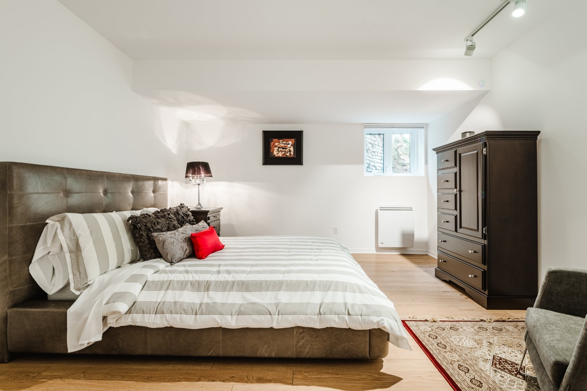 









1495


Rue des Alouettes

,
Saint-Bruno-de-Montarville,




QC
J3V6E4

