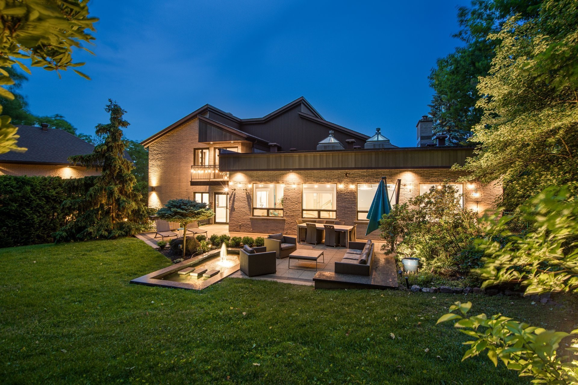 









1495


Rue des Alouettes

,
Saint-Bruno-de-Montarville,




QC
J3V6E4

