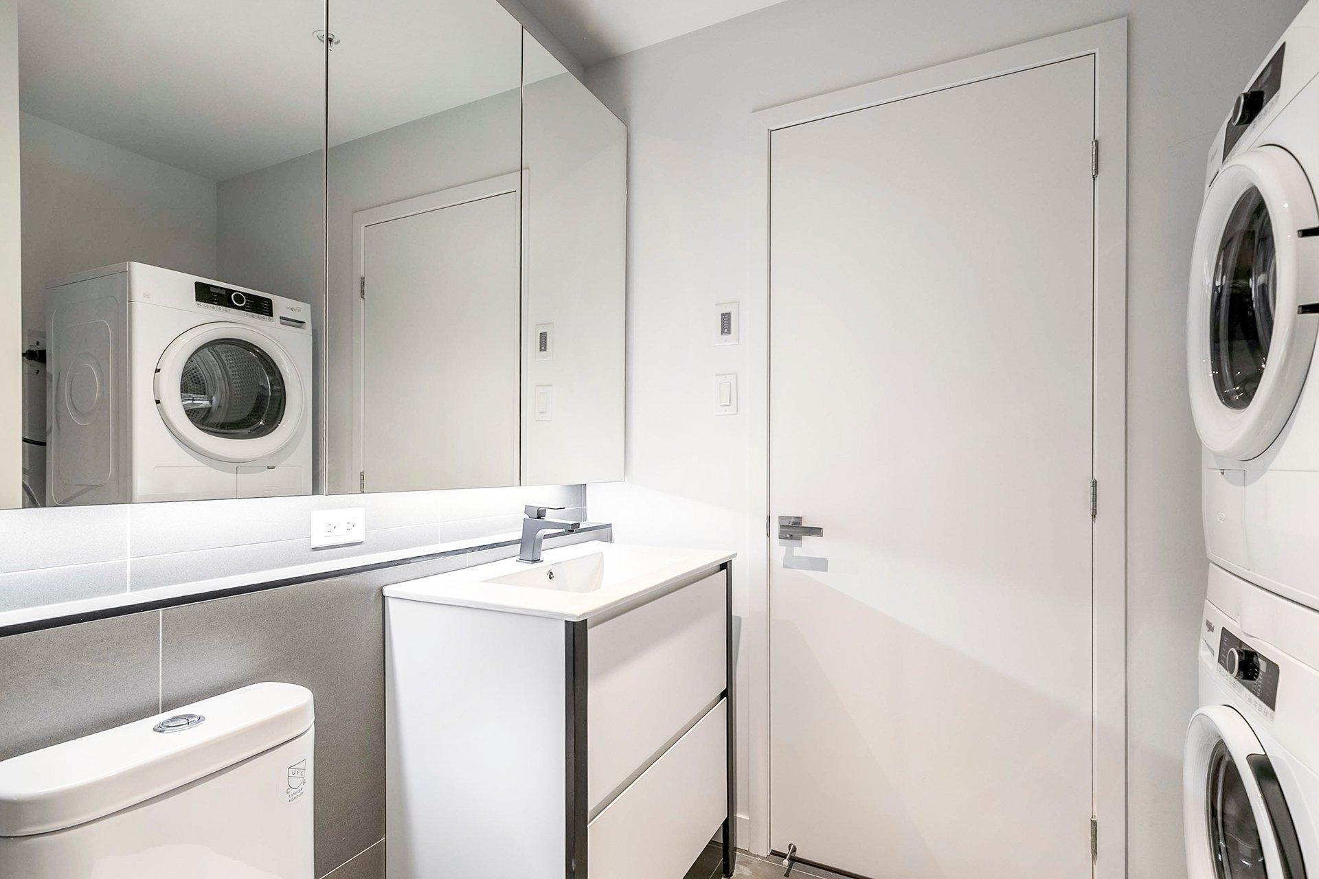 









1160


Rue MacKay

, 1002,
Montréal (Ville-Marie),




QC
H3G0G8

