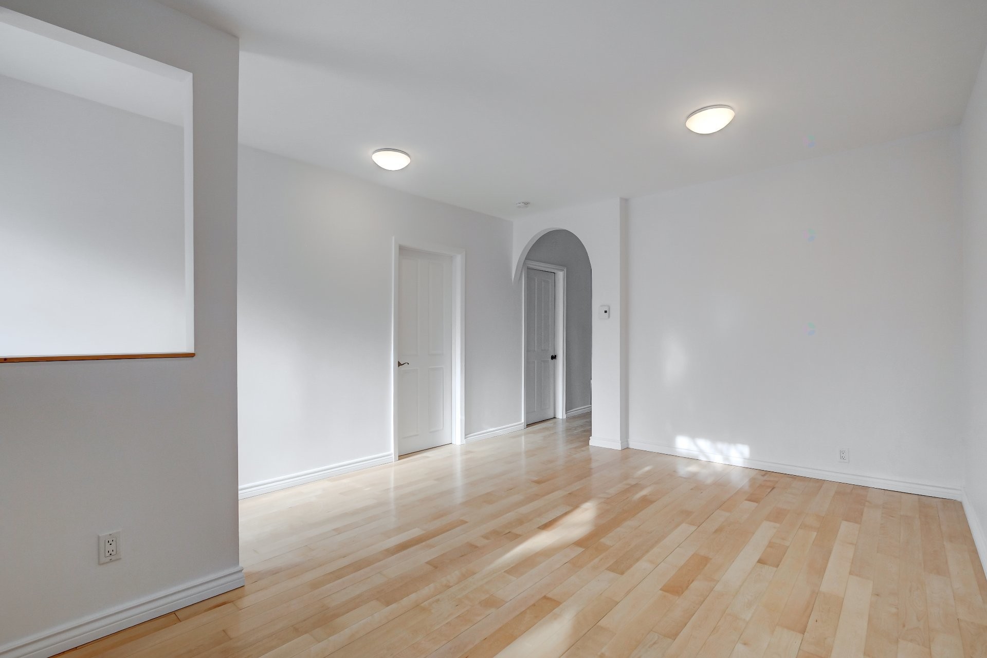 









5437

 - 5439


7e Avenue

,
Montréal (Rosemont/La Petite-Patrie),




QC
H1Y2N4

