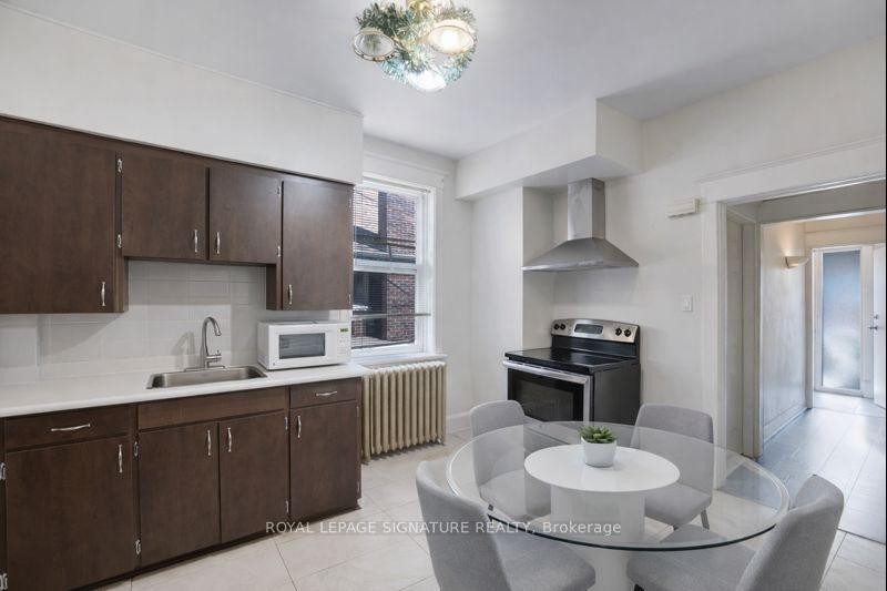 









74


Kenilworth

Avenue South,
Hamilton,




ON
L8K 2S9

