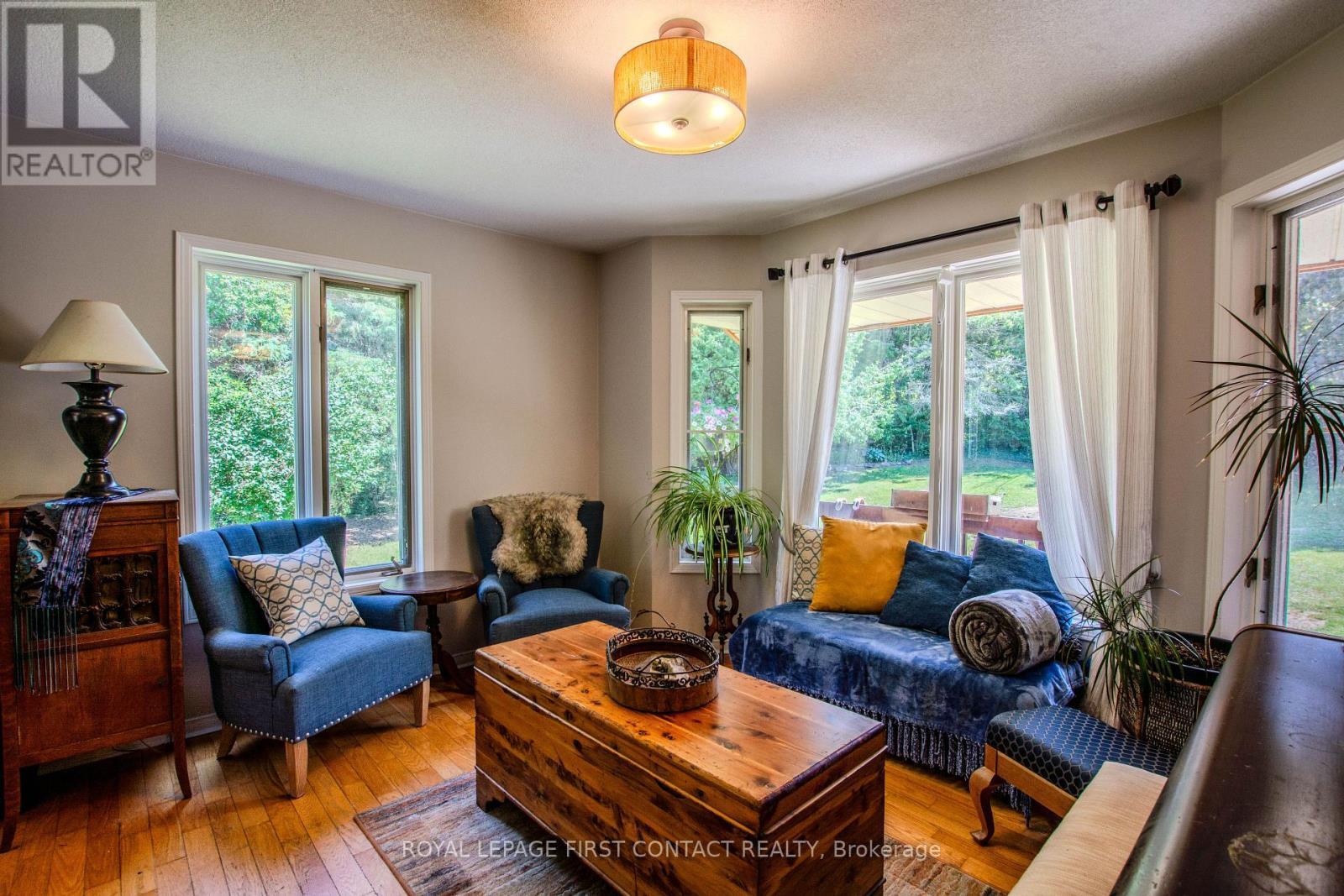 












5144 25TH SIDE ROAD

,
Essa,




Ontario
L0L2N0

