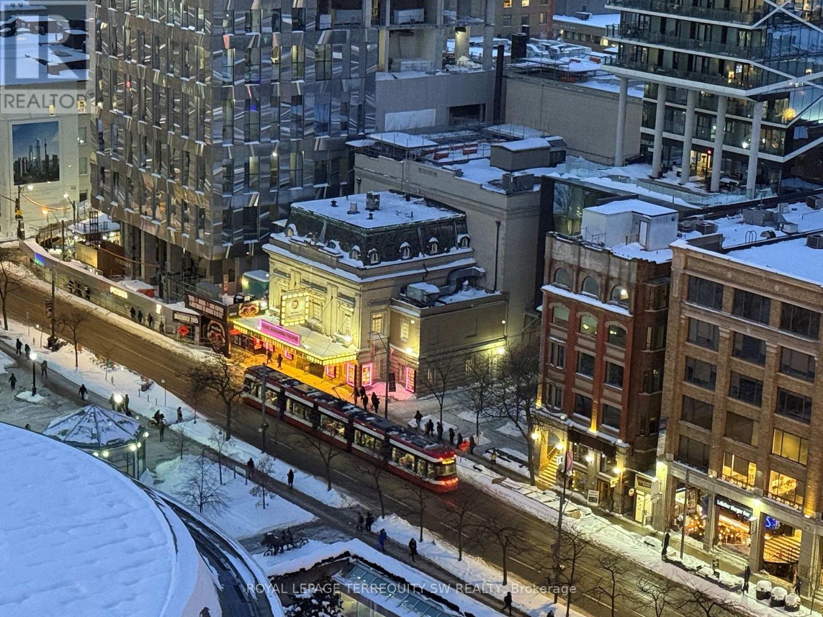 












2001 - 71 SIMCOE STREET

,
Toronto,




Ontario
M5J2S9

