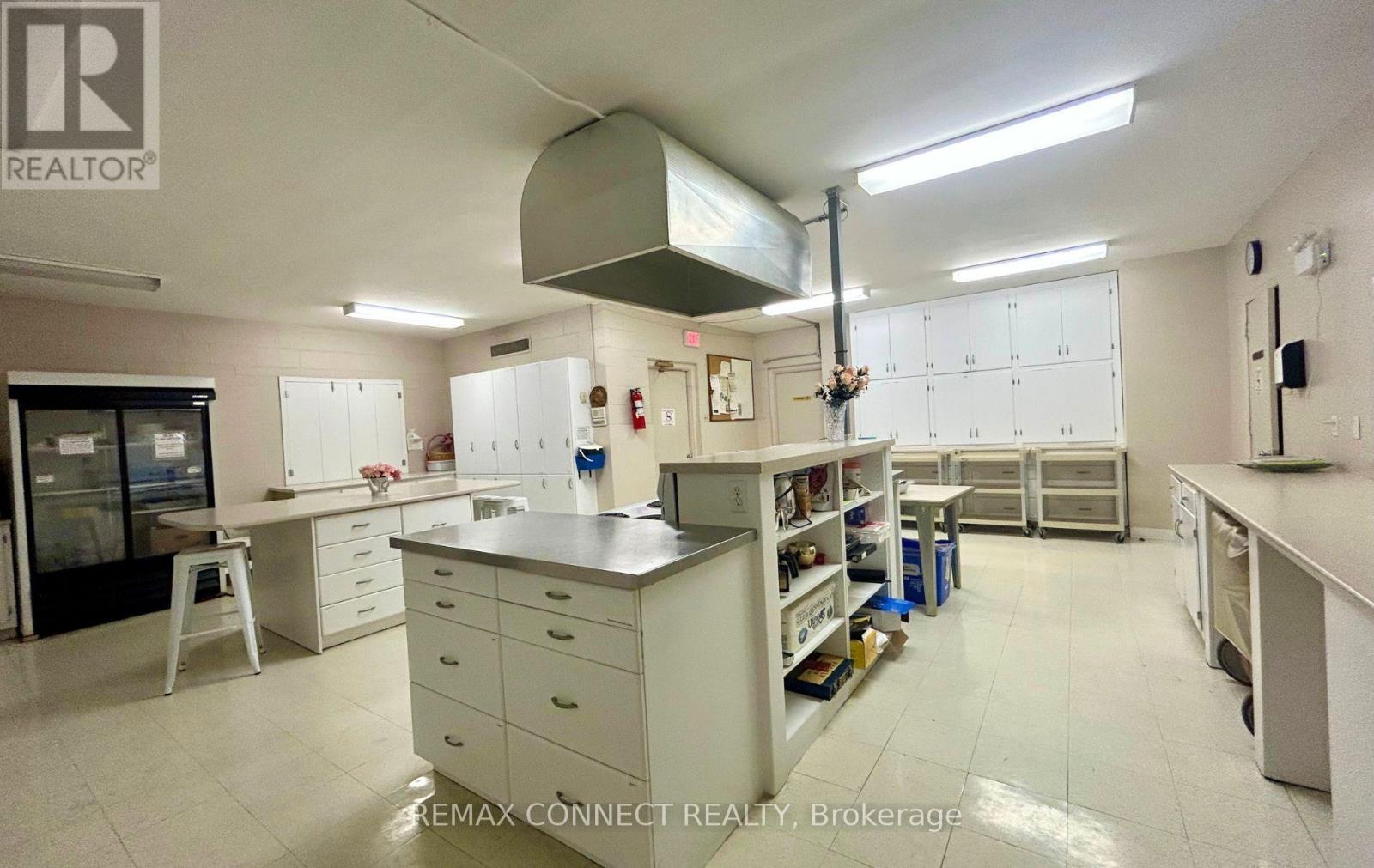 












LOWER&OFFICE - 676 SIMCOE STREET N

,
Oshawa,




Ontario
L1G4V7

