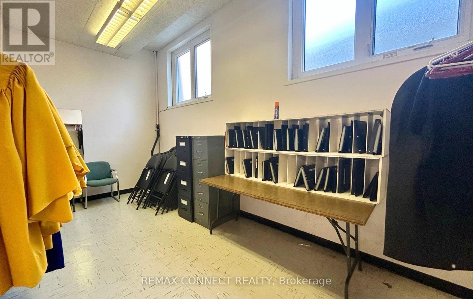 












LOWER&OFFICE - 676 SIMCOE STREET N

,
Oshawa,




Ontario
L1G4V7

