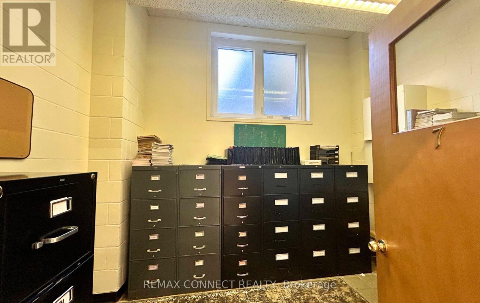 












LOWER&OFFICE - 676 SIMCOE STREET N

,
Oshawa,




Ontario
L1G4V7

