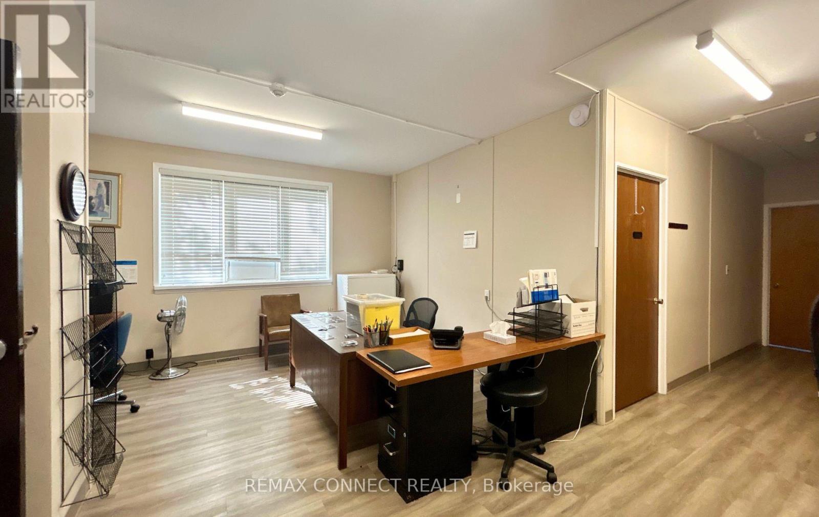 












LOWER&OFFICE - 676 SIMCOE STREET N

,
Oshawa,




Ontario
L1G4V7

