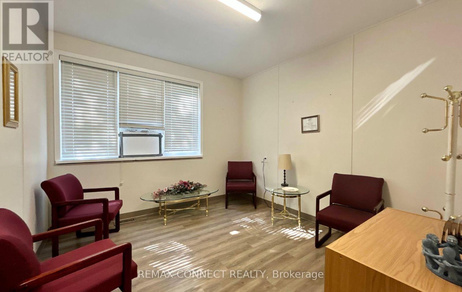 












LOWER&OFFICE - 676 SIMCOE STREET N

,
Oshawa,




Ontario
L1G4V7

