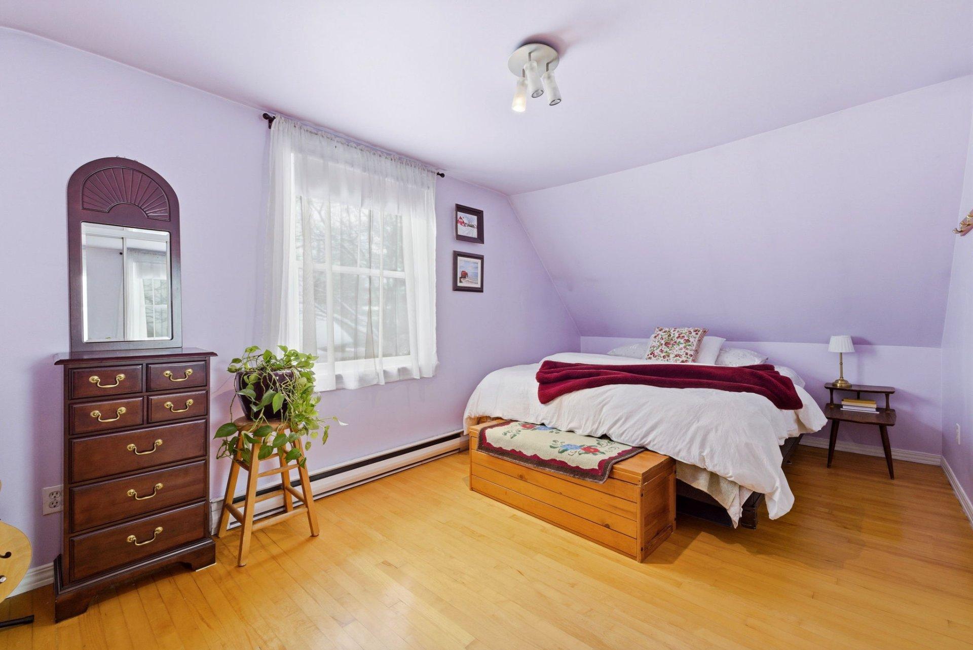 









187


Rue Brodeur

,
Gatineau (Hull),




QC
J8Y2R7

