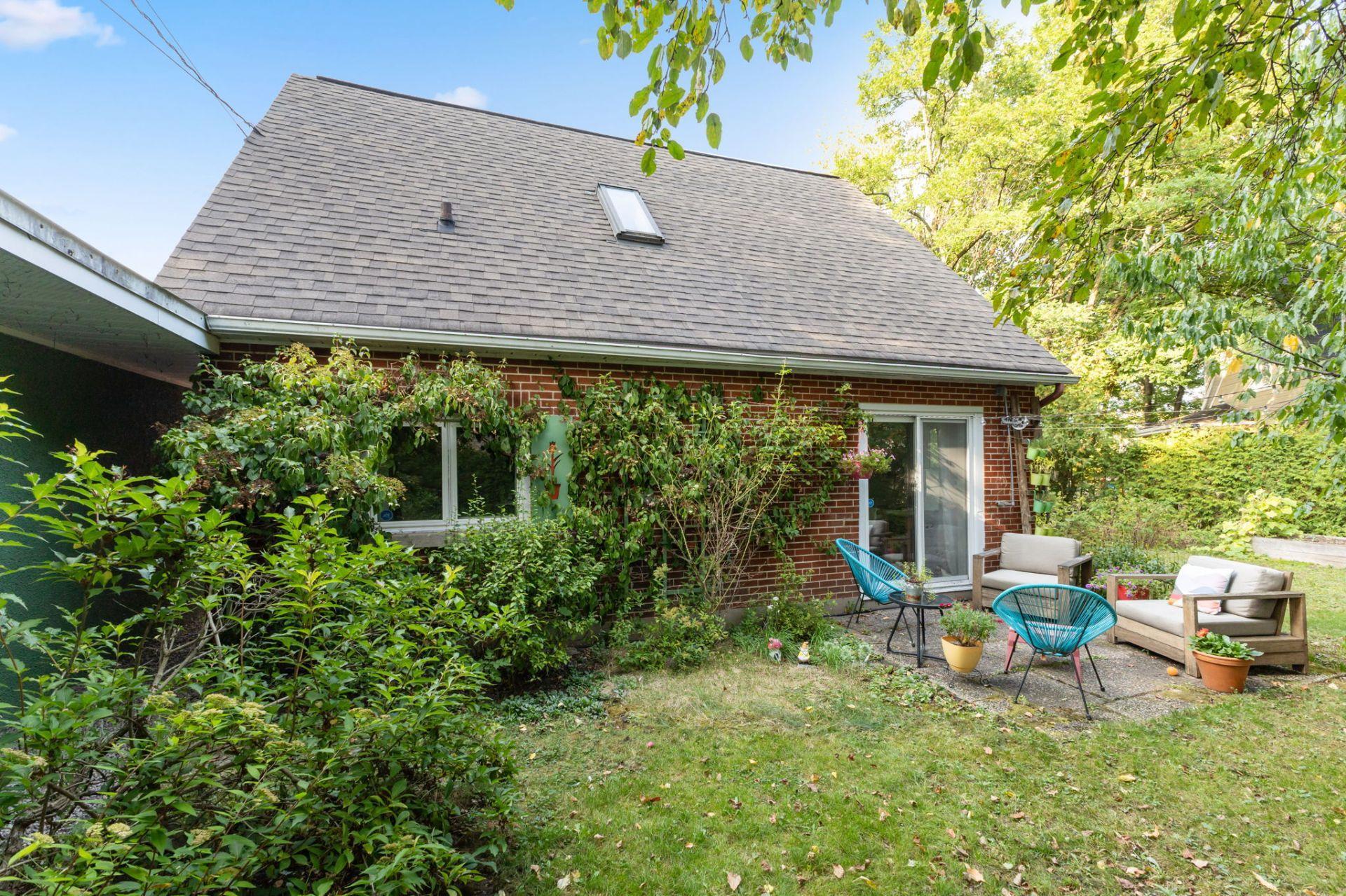 









187


Rue Brodeur

,
Gatineau (Hull),




QC
J8Y2R7

