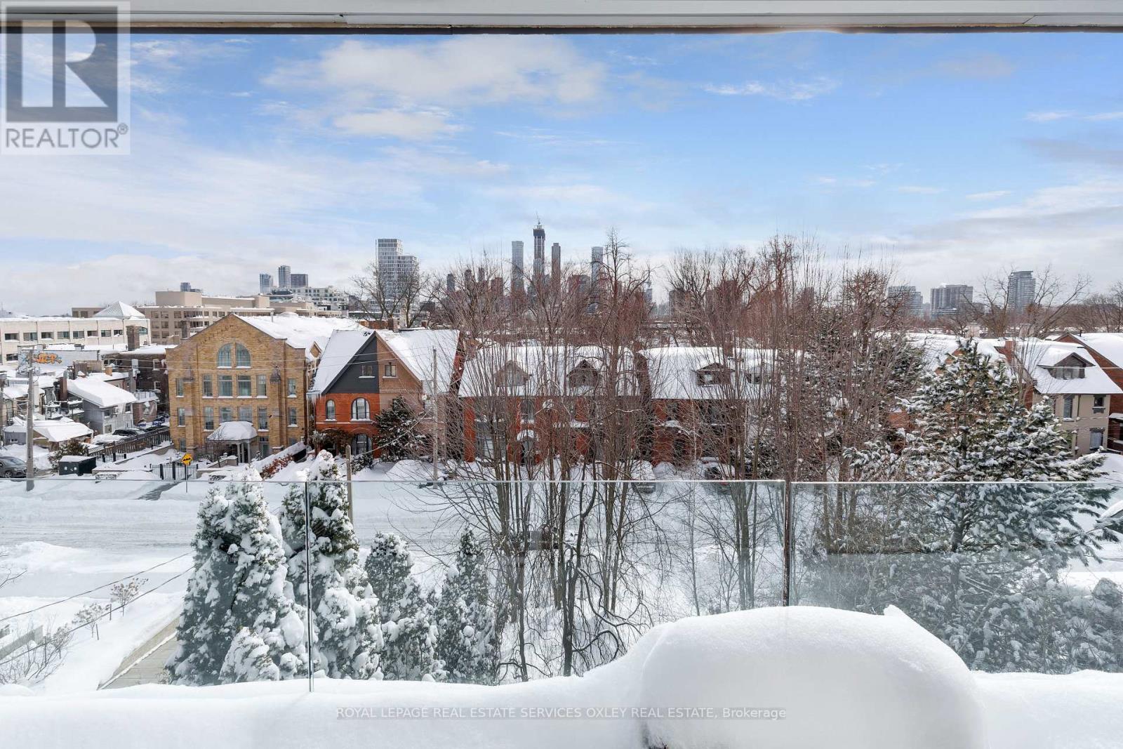 












20A WOODLAWN AVENUE W

,
Toronto,




Ontario
M4V1G7

