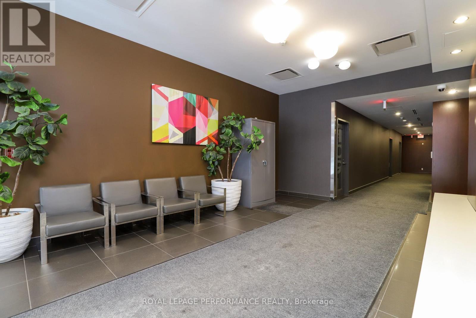 












113 - 340 MCLEOD STREET

,
Ottawa,




Ontario
K2P1A4

