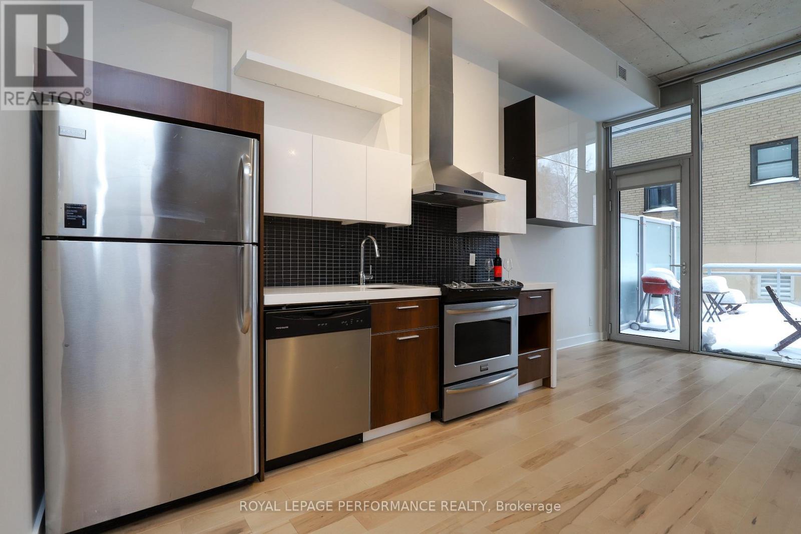 












113 - 340 MCLEOD STREET

,
Ottawa,




Ontario
K2P1A4

